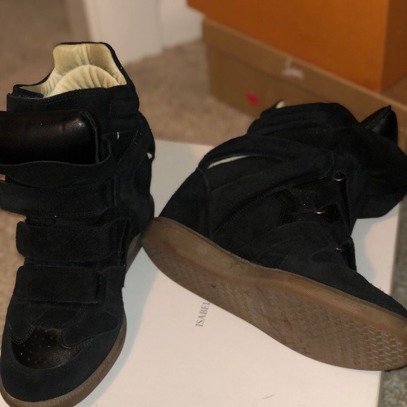 Shoes - Picture 1 of 3